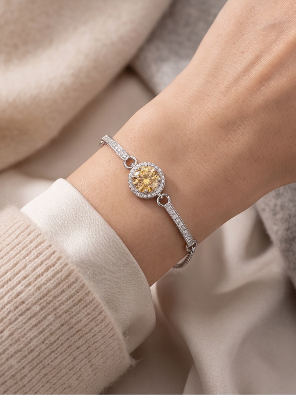 BRAND NEW Certified 2.0 Carat Yellow Moissanite Bracelet-GRA CERTIFICATE